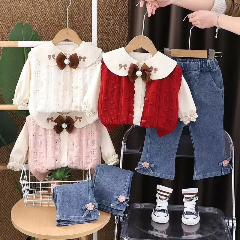 

Girls' Spring and Autumn Fashionable Shirt Set Children's Baby Shirt Vest Jeans 3-Piece Set Girls' Baby Fashion 1-5 Years Old