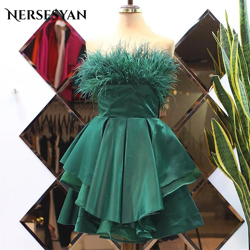 

Nersesyan Mini Chiffon Special Prom Dresses Feathers Sleeveless Sexy Party Gowns A Line Tiered Ruffles 2023 Vestidos De Fiesta