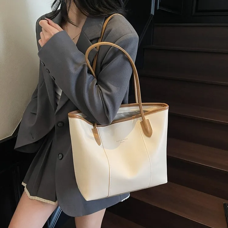 

Нишевая женская большая сумка в стиле ретро, новинка 2025 года, текстурированная простая сумка через плечо большой вместимости, классная пригородная сумка