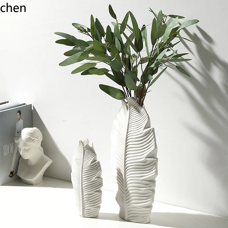 YFY Modern Minimalist Ceramic Vase with a High-End Feel,  Suitable for Dried Flowers and Flower Arrangements
