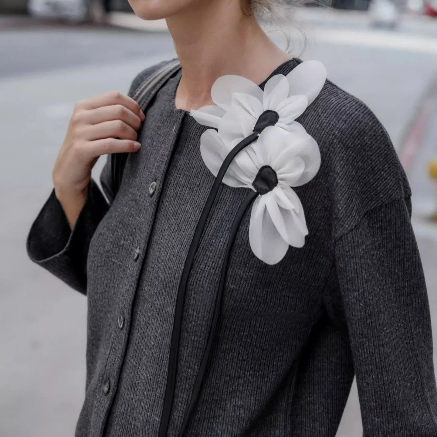 

Z 2025 New Faion Women's Loose Floral Teaded Coat Ele Versatile Sve Long round Ne ort Knitted Cardigan