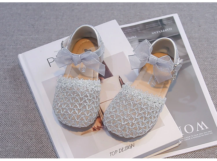 Mädchen-Sandalen im Prinzessinnen-Stil mit süßen Schleifen, flache Kinderschuhe im koreanischen Stil, vielseitig, Sommer 2026, neue rutschfeste Freizeitschuhe für Kinder – Detail 12