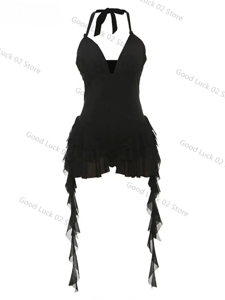 بدلة صيفية للسيدات مكشكشة لعام 2025 باللون الأسود بفتحة رقبة على شكل V عميقة بدون أكمام شورت بدون أكمام لمهرجان الموسيقى بدلة قفز عصرية متينة