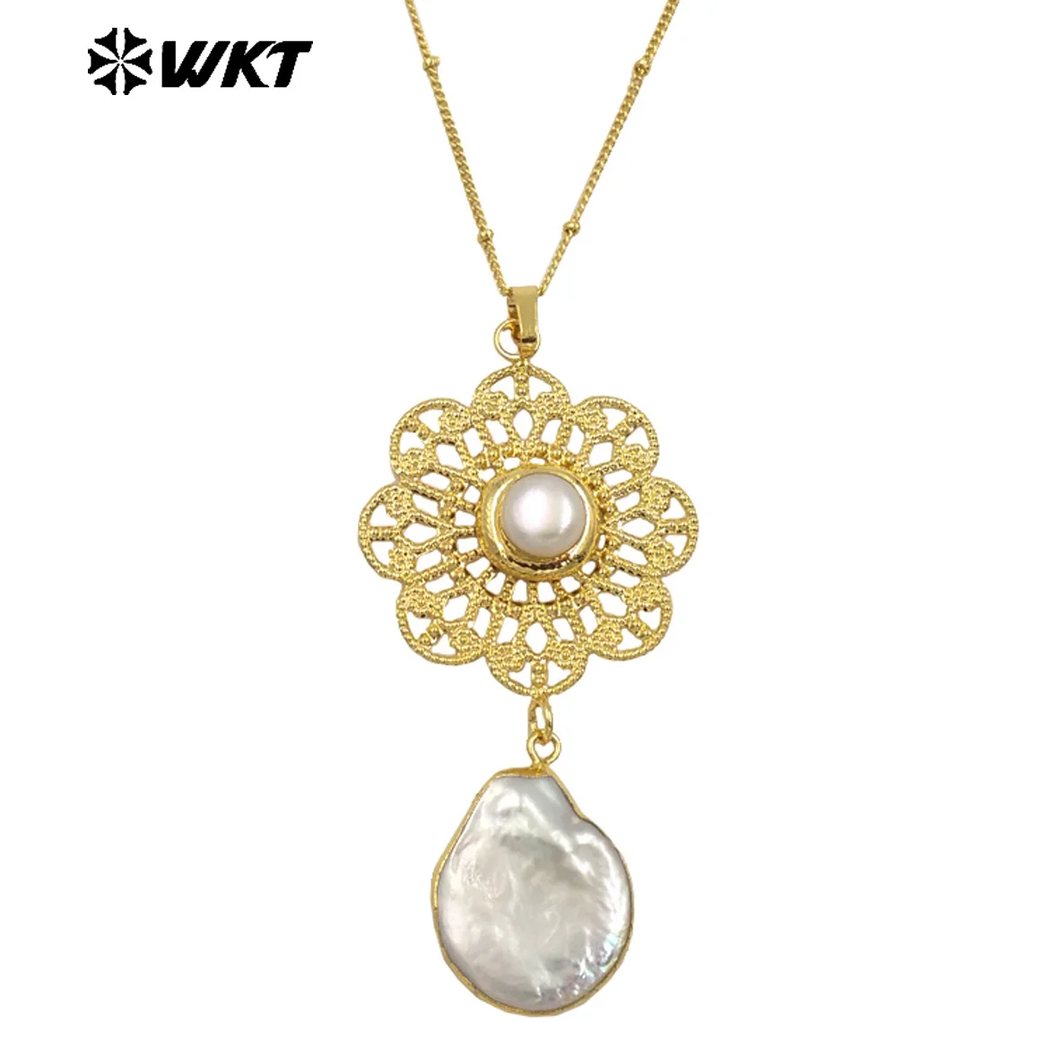 

WT-JN269 Beautiful Flower Cutout Design With Natural Freshwater Pearl Inalid Gold Plated Necklace For Women Wedding Decorated