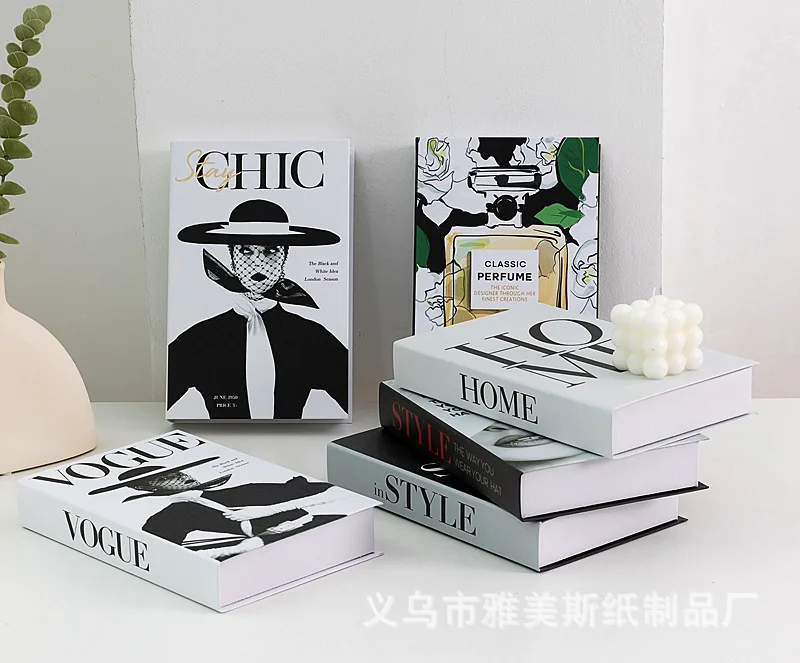 เครื่องประดับหนังสือปลอมแบบเรียบง่ายหนังสือตกแต่งนิตยสารภาษาอังกฤษหนังสือตกแต่งอุปกรณ์ช่างถ่ายภาพรูปแบบหนังสือ