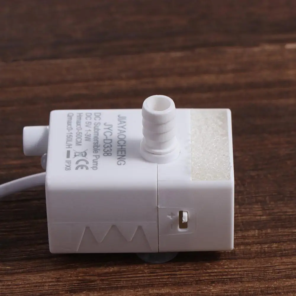 

Ultra-quiet Pet Water Dispenser Pump LED Light 3 Suction Cups Mini Submersible Pump Brushless Motor Shock-proof