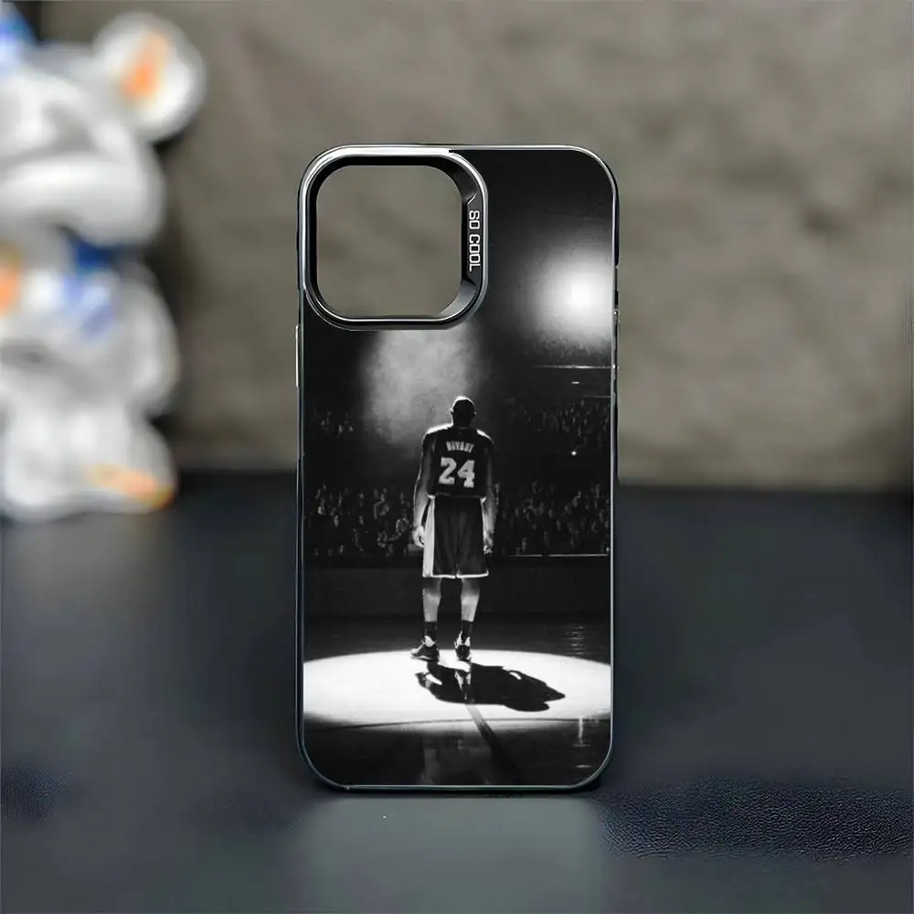 حافظة هاتف K-Kobe B-Bryant Mamba 8 24 لهاتف iPhone17,16,15,14,13,12,11 Plus، Pro Max غطاء أسود غير لامع مقاوم للصدمات
