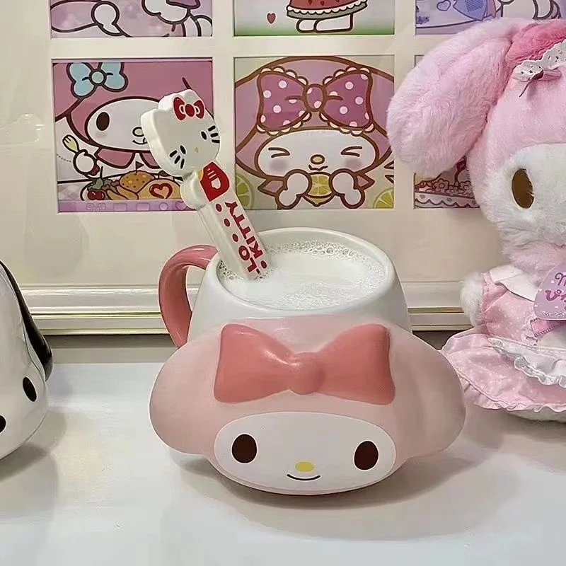 Sanrio Kuromi Hello Kitty Tazza d'acqua Cinnamoroll Tazza in ceramica Nuova tazza da caffè personalizzata 3D di grande capacità Regalo di compleanno