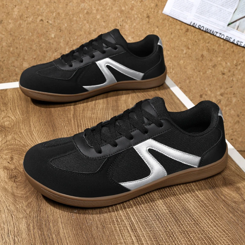 Jinjiang cold-glue shoe factory direct supplyCross-border plus-size couple's wide-toed shoes36-48