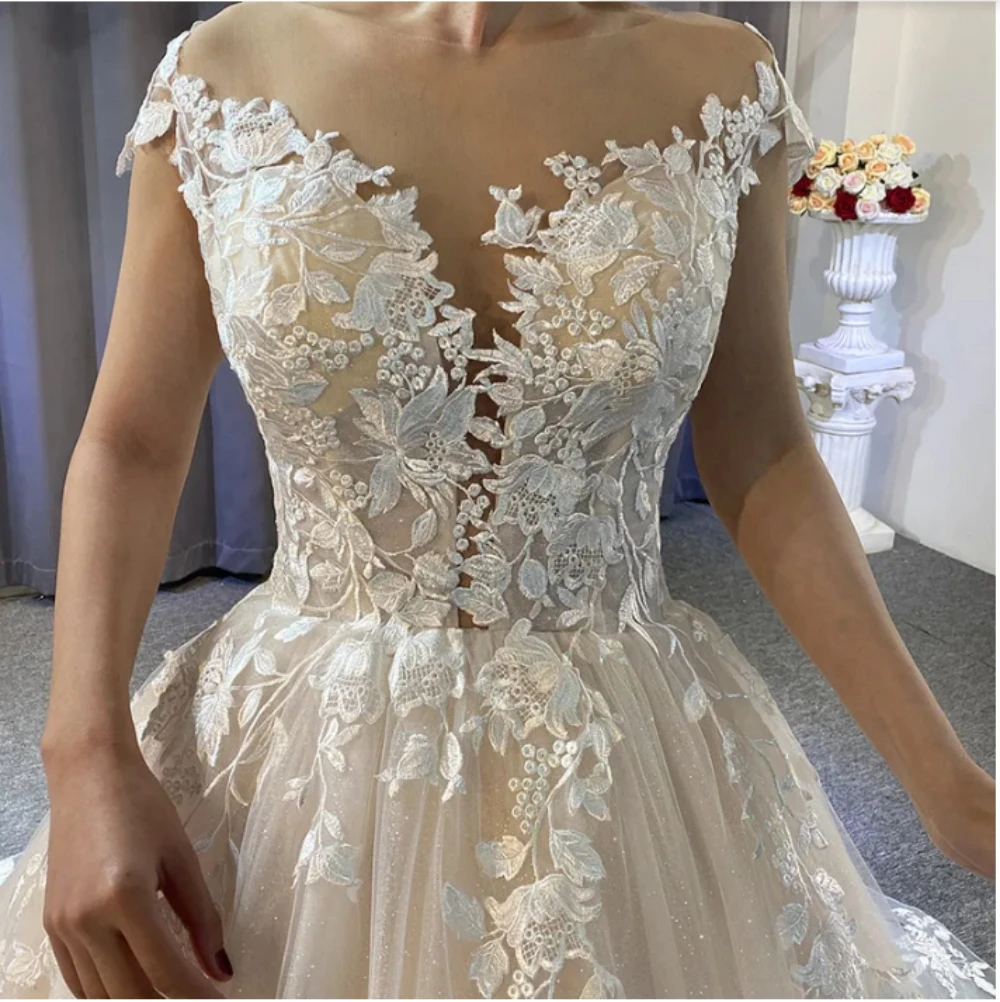 2024 ball gown Wedding Dresses Elegant Long Sleeves Lace Appliques Beaded Robe De Marié Luxury Bridal Gowns with Buttons