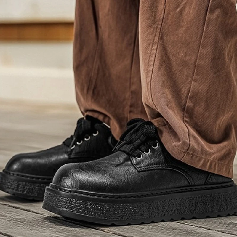 

Round-toed Color-blocking Retro Thick-soled Lace-up Artificial Leather Fashionable Soft-soled and Comfortable Leather Sneakers