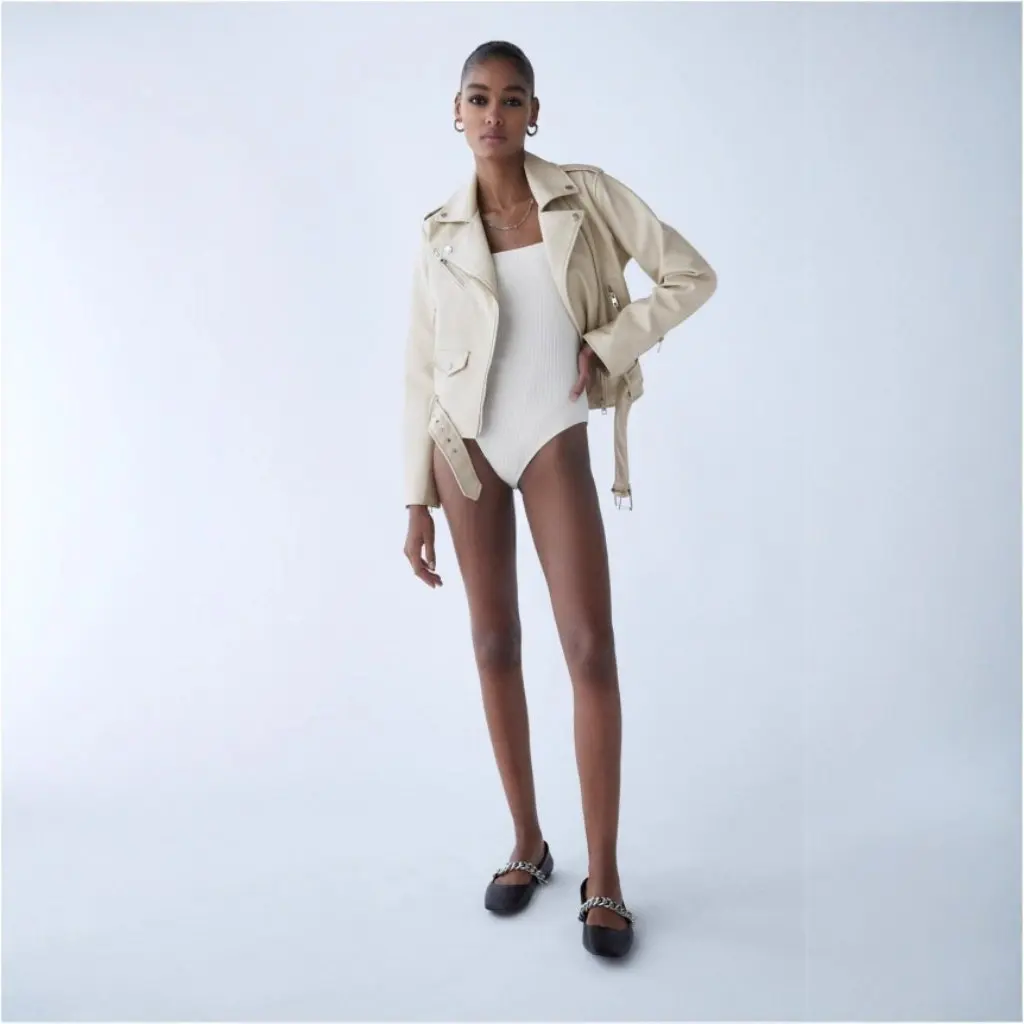 Jaqueta feminina de couro pu estilo europeu e americano, tipo motocicleta de moda de rua com zíper diagonal e bolso com aba