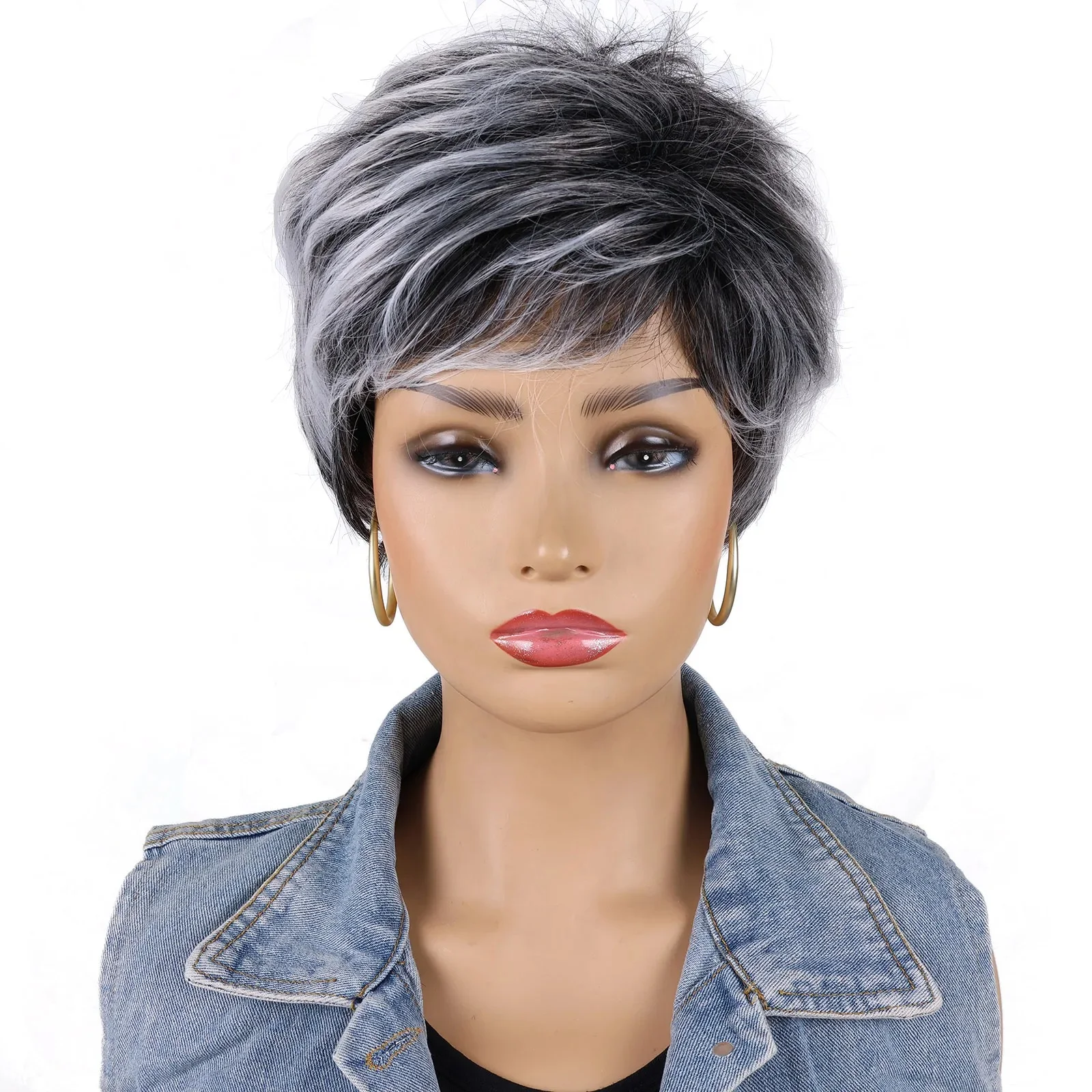 Soft & Healthy Synthetic Mommy Hair Natural Grey Ombre Short Curly Wigs with Bangs Daily Cosplay Party Wig for Women