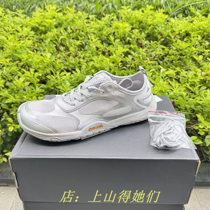 New Arrival Low Cut Wide Last Outdoor Sports Shoes for Teenagers Breathable Flat Bottomed Men's Training Barefoot Running Shoes