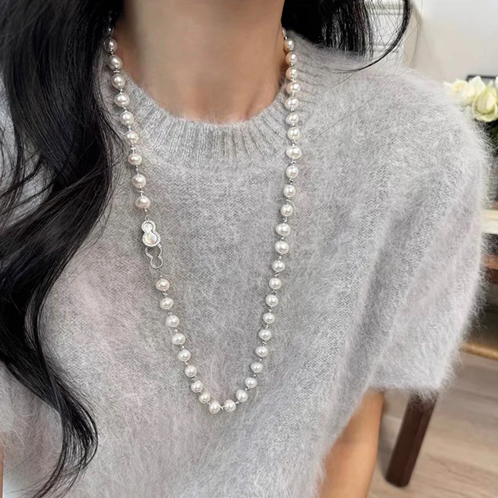 Two-In-One Design 7-8mm Irregular Natural Pearl Sweater Chain Luxury and Easy to Wear with Mother-of-Pearl Gourd-Shaped Clasp
