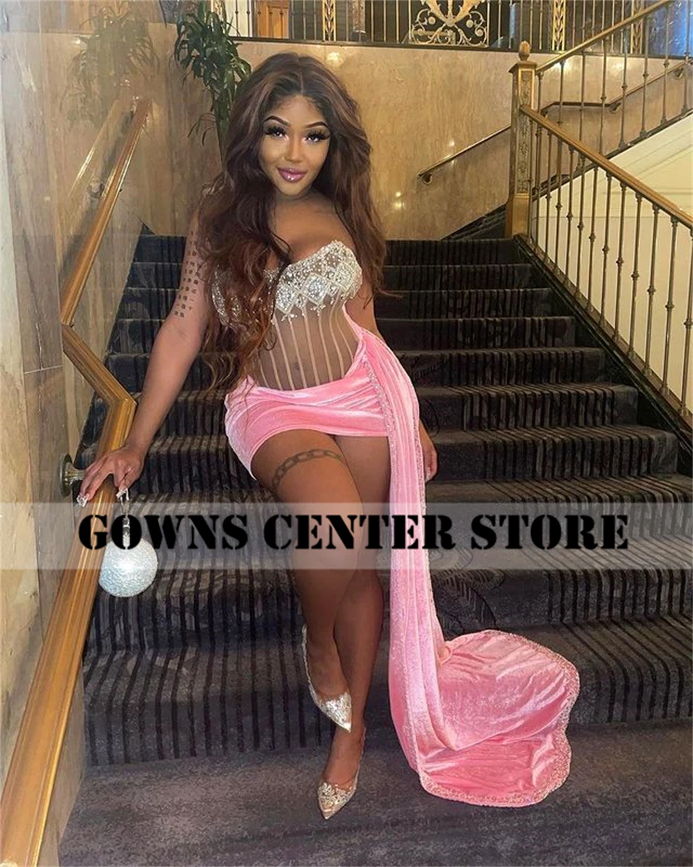 Rosa Samt-Abschlussballkleid mit Schnürung, schwarze Mädchen-Heimkehrkleider, Mini-Cocktailkleider mit Zug, Meerjungfrau, Geburtstagsfeier, individuell gestaltet