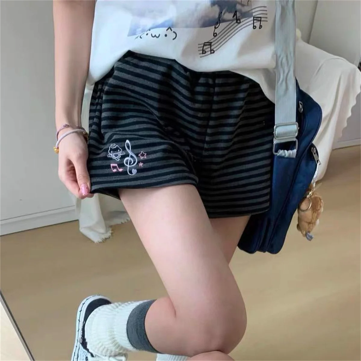 Japanese Contrast Color Stripe Shorts For Women Cartoon Embroidery Casual Vintage Pants Y2k Aesthetic Grunge Pocket Trousers