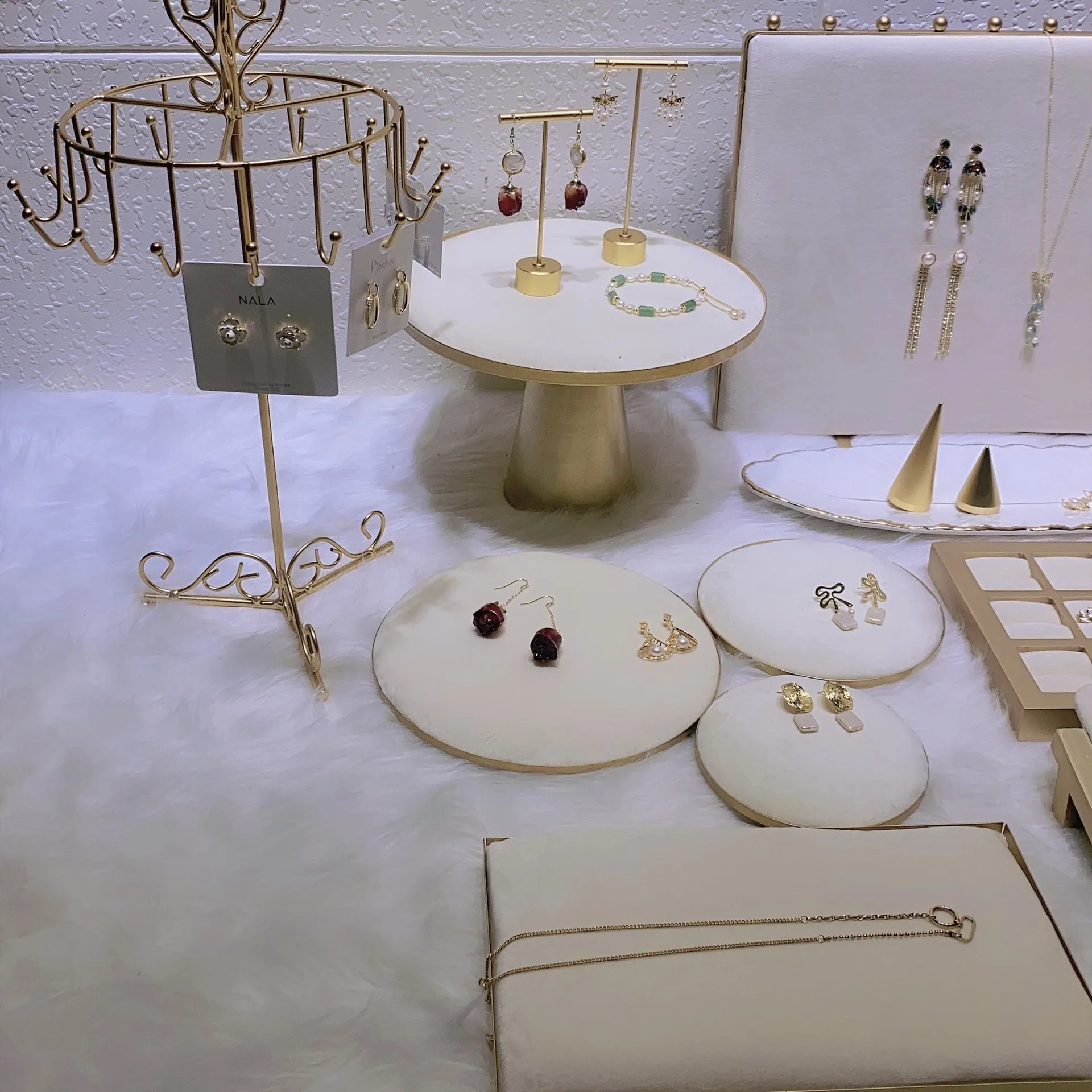 Original ins wind white jewelry display props store display studio night market