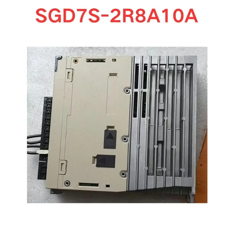 Used OEM disassembled parts SGD7S-2R8A10A Servo driver Functional test OK