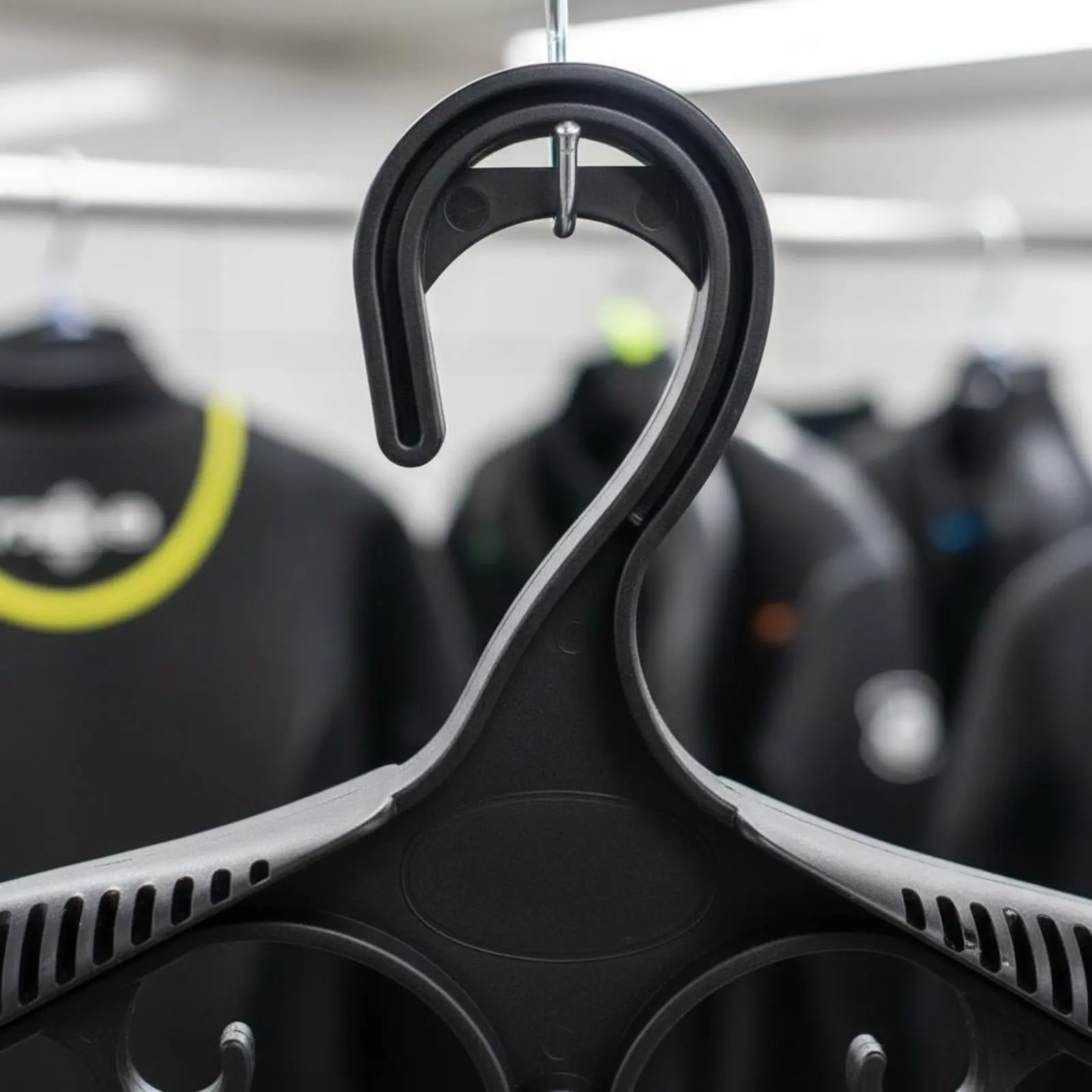 BCD Hanger Space-Saving Wetsuit Hanger Diving Gear Organizer Easy to Dry Sports Storage Multi-Hook Design for Divers, Travel view 6