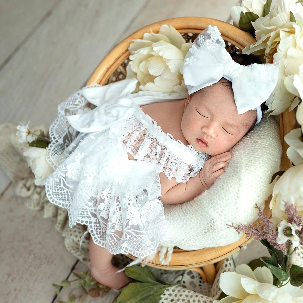 Ylsteed 2 Pieces Set Newborn White Lace Photography Outfits with Headband Baby Girl Back Bowknot Romper