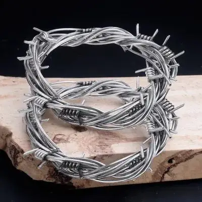 2 pezzi di fili spinati raccapriccianti di Halloween catena di filo di ferro finto casa stregata sfondo puntelli decorazione scena di festa filo ghirlanda