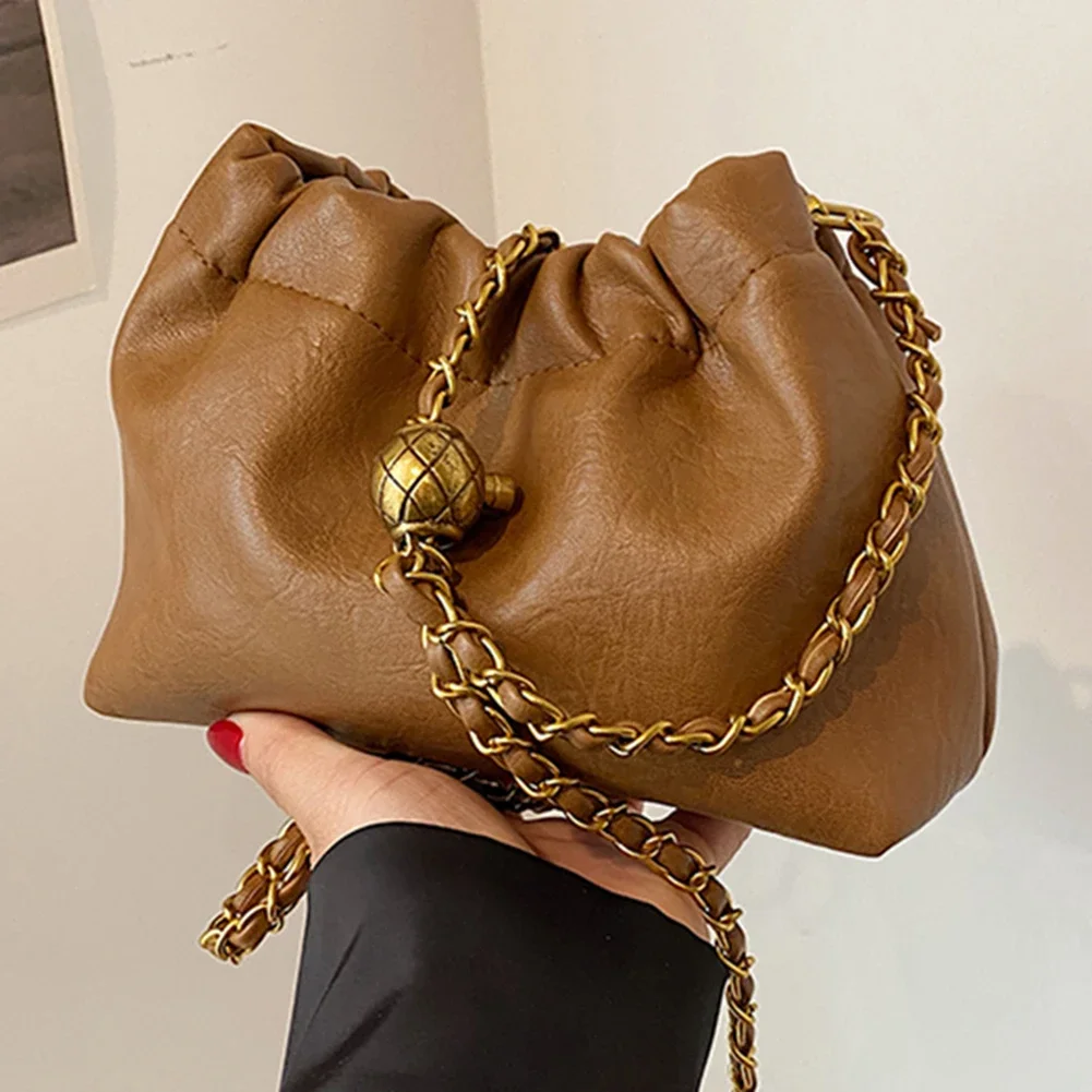 

2025 new fashionable and popular niche design retro women's commuting chain crossbody mini bucket bag