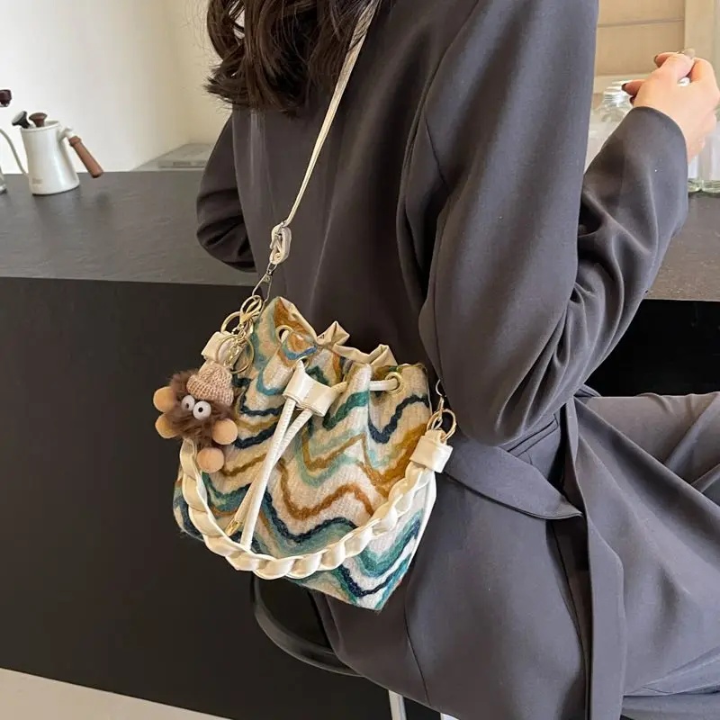 retro-simple-bohemian-knitted-pattern-clash-salad-rope-shoulder-crossbody-bucket-bag-for-women