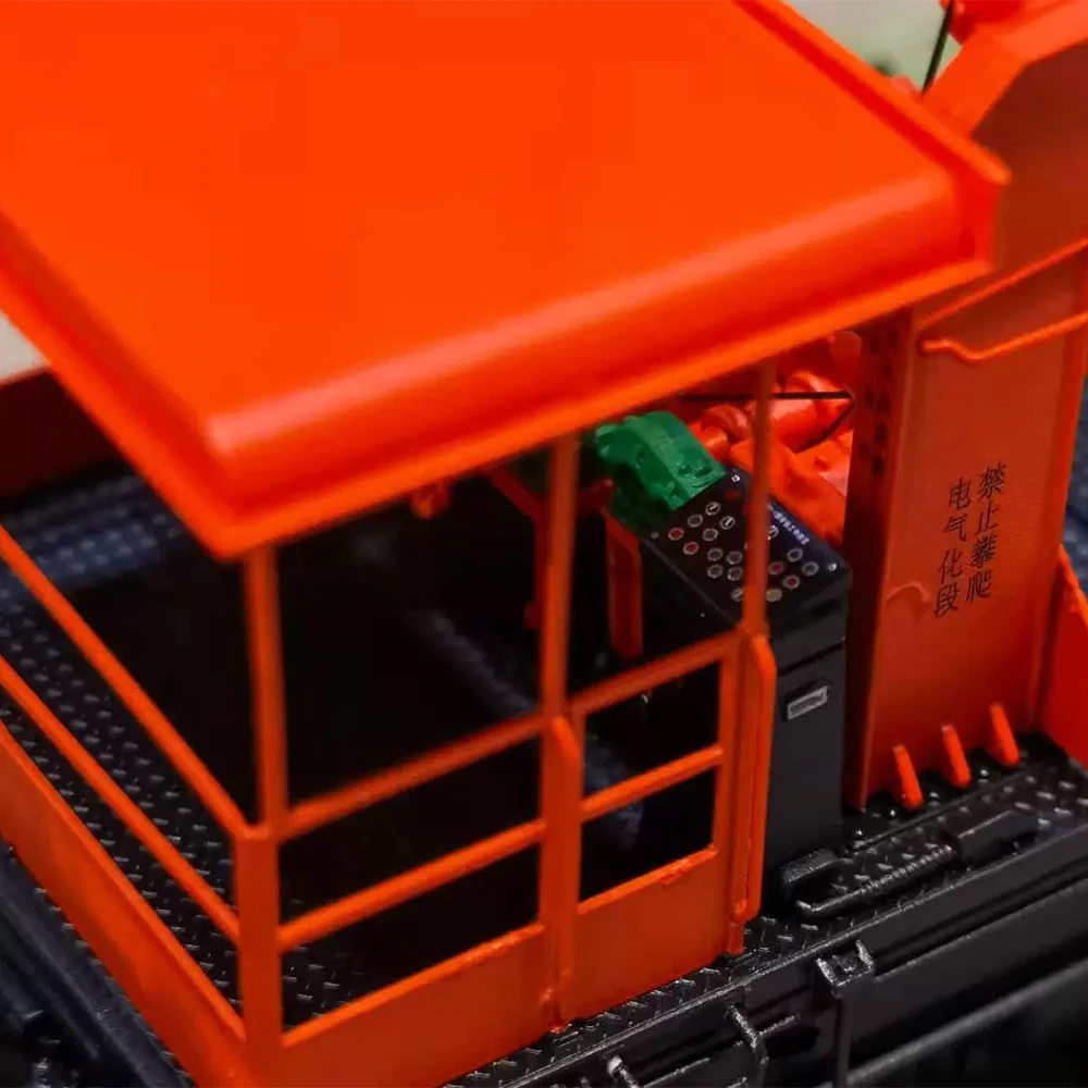 N27 Train Model HO 1/87 Public Works Rail Retracting and Releasing Boom Truck Set, Two Sections in A Set