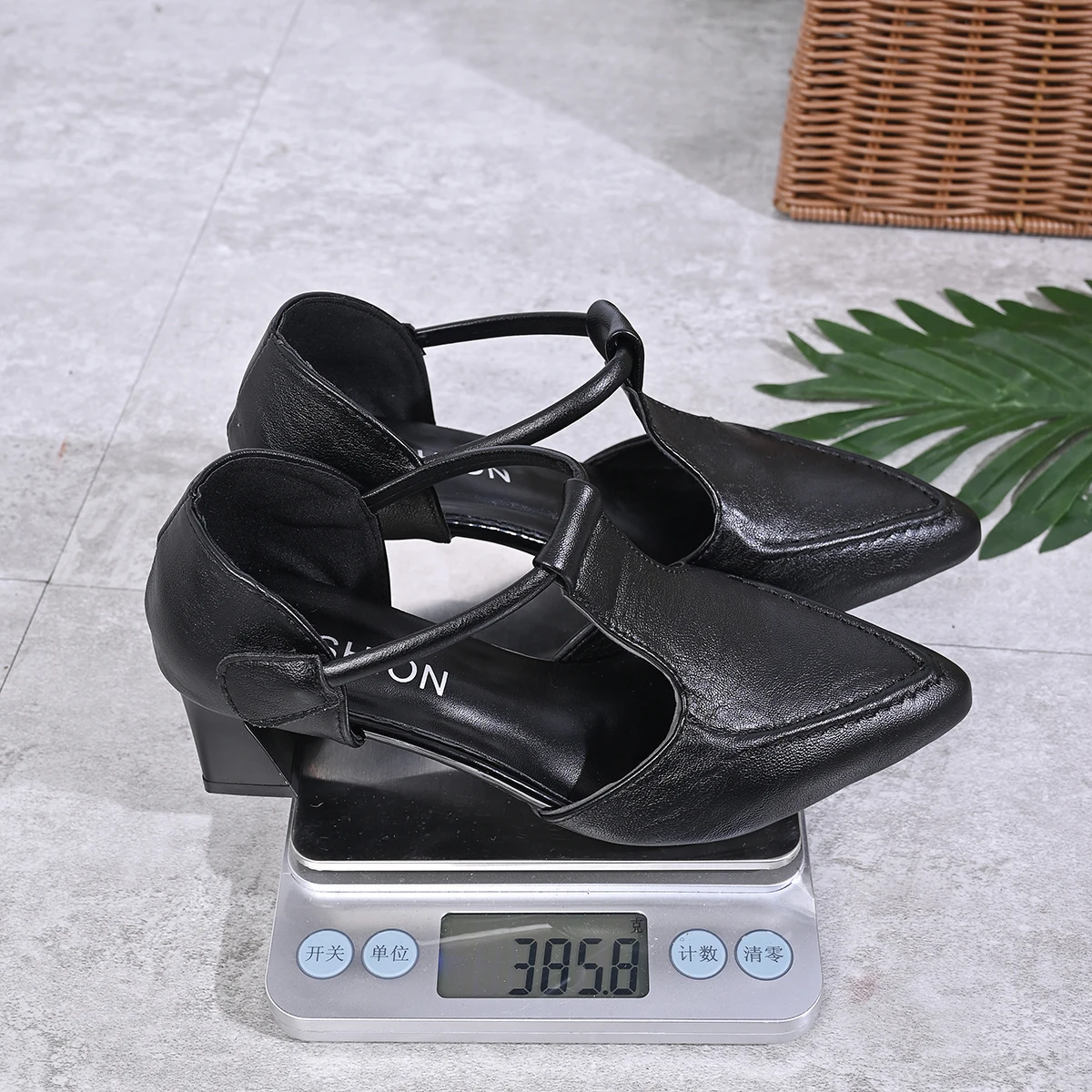Summer Women's Brown Faux Leather T-Strap Pumps Woman Vintage Pointed Toe Block Heels Sandals Elegant Office Party Wedding Shoes