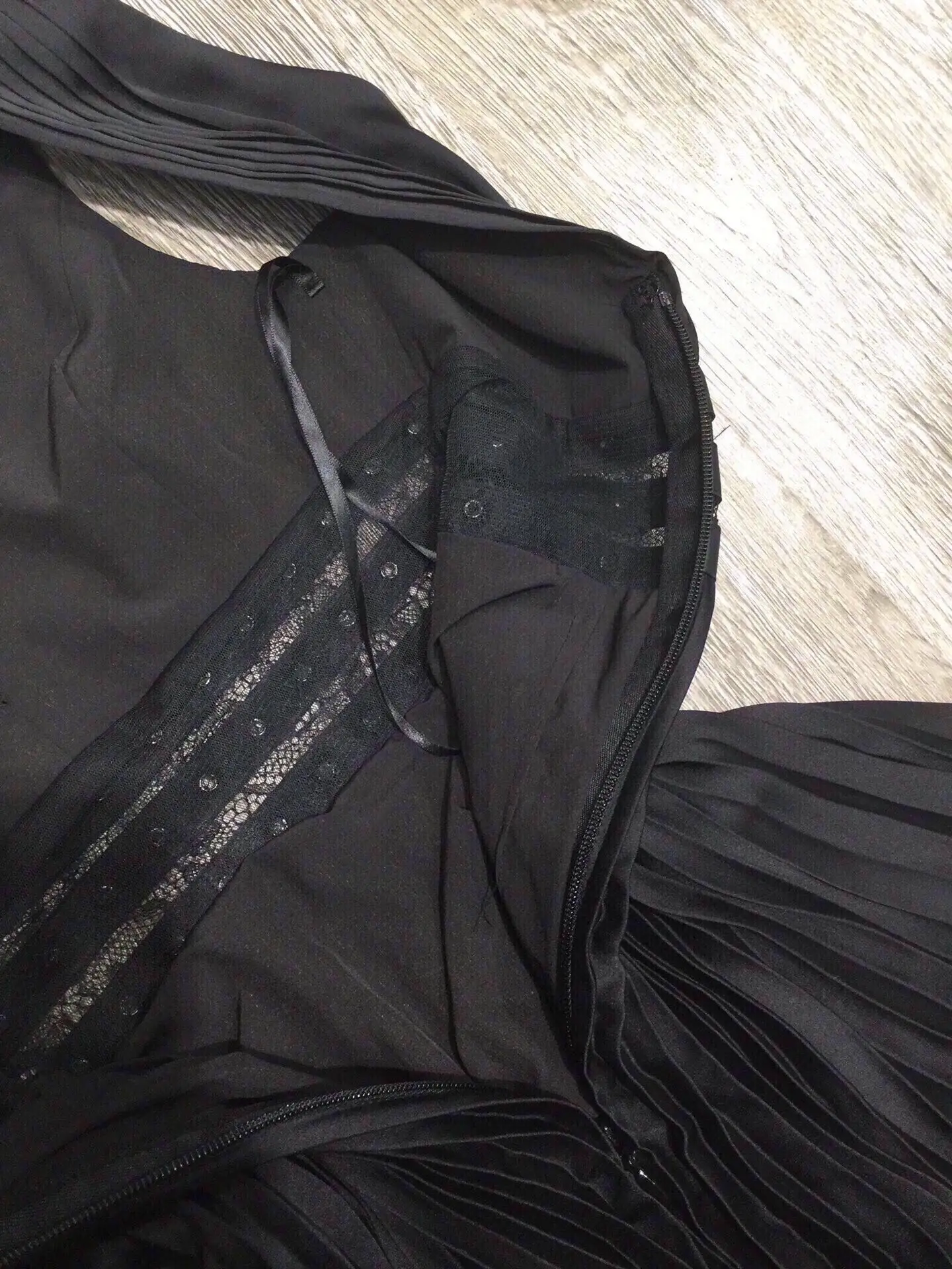 リベット装飾女性黒ベストドレスディープ V ネックハイウエストノースリーブファッションスリムミニローブ