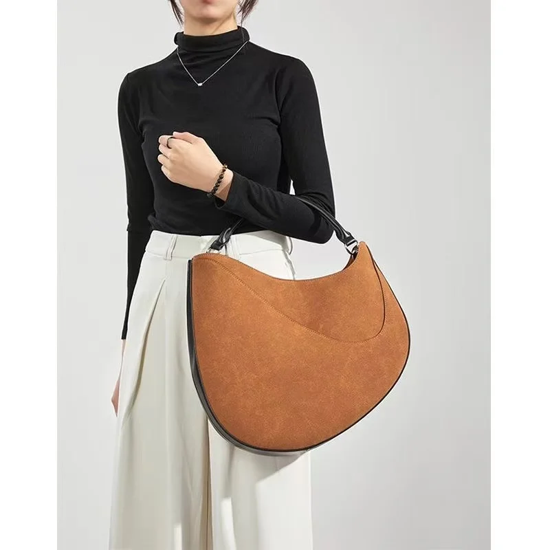 

Autumn Retro Crossbody Bag Women's Large Capacity Handbag Designer Shoulder Bag Tote Egg Bag