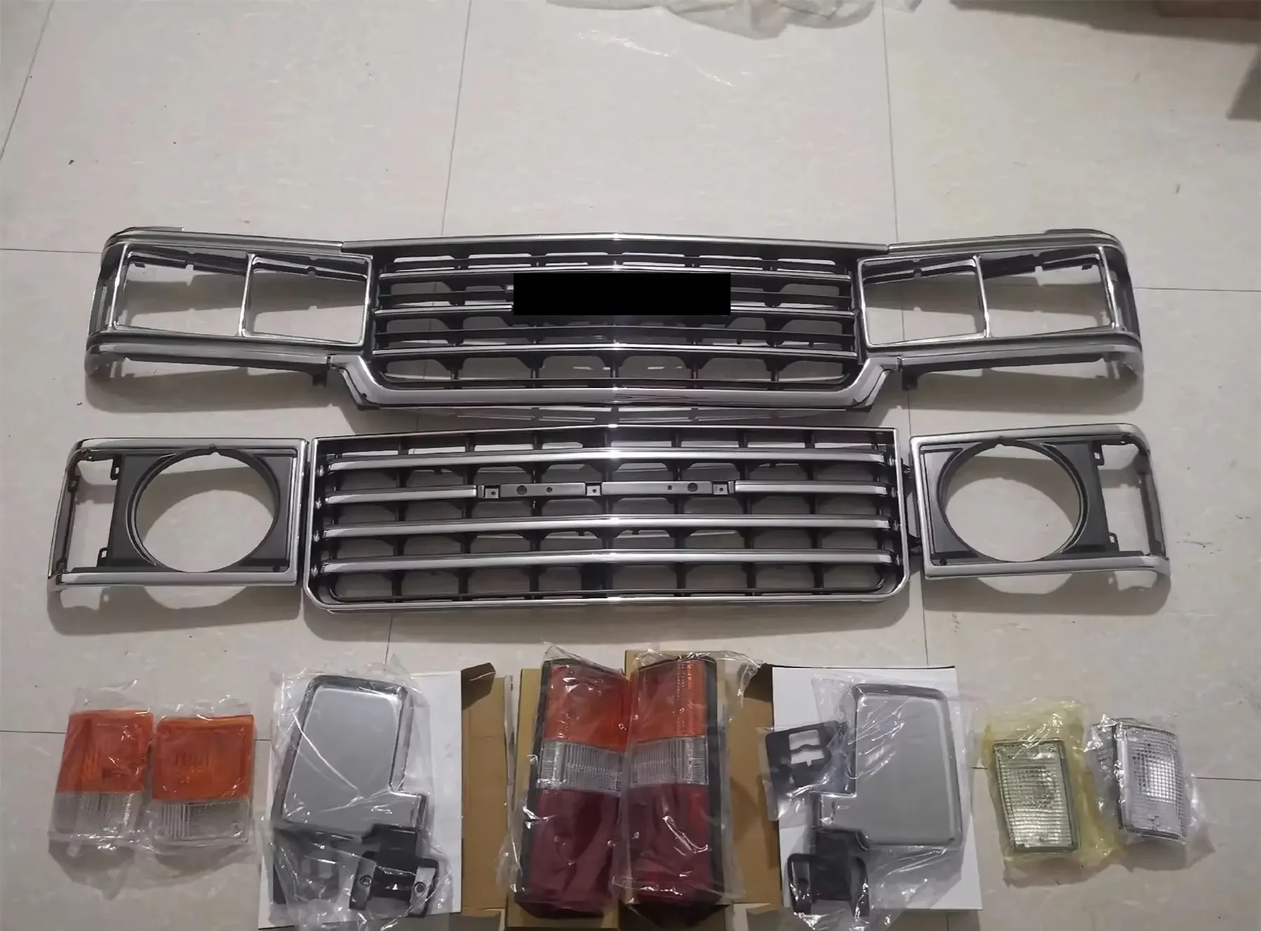 

Front Bumper Grille Taillight lampshade rearview mirror for Toyota Land Cruiser LC60 LC6customized style