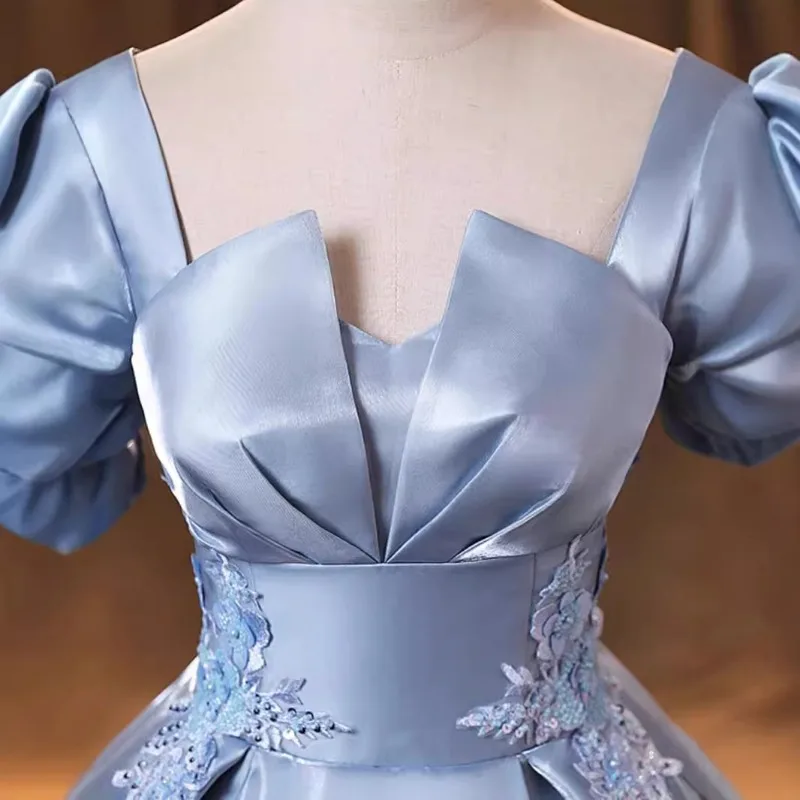 Blauwgrijze satijnen avondjurk met vrouwelijk temperament, verjaardagsfeestje, coming of age-ceremonie, lange rok, A-lijn afslankjurk