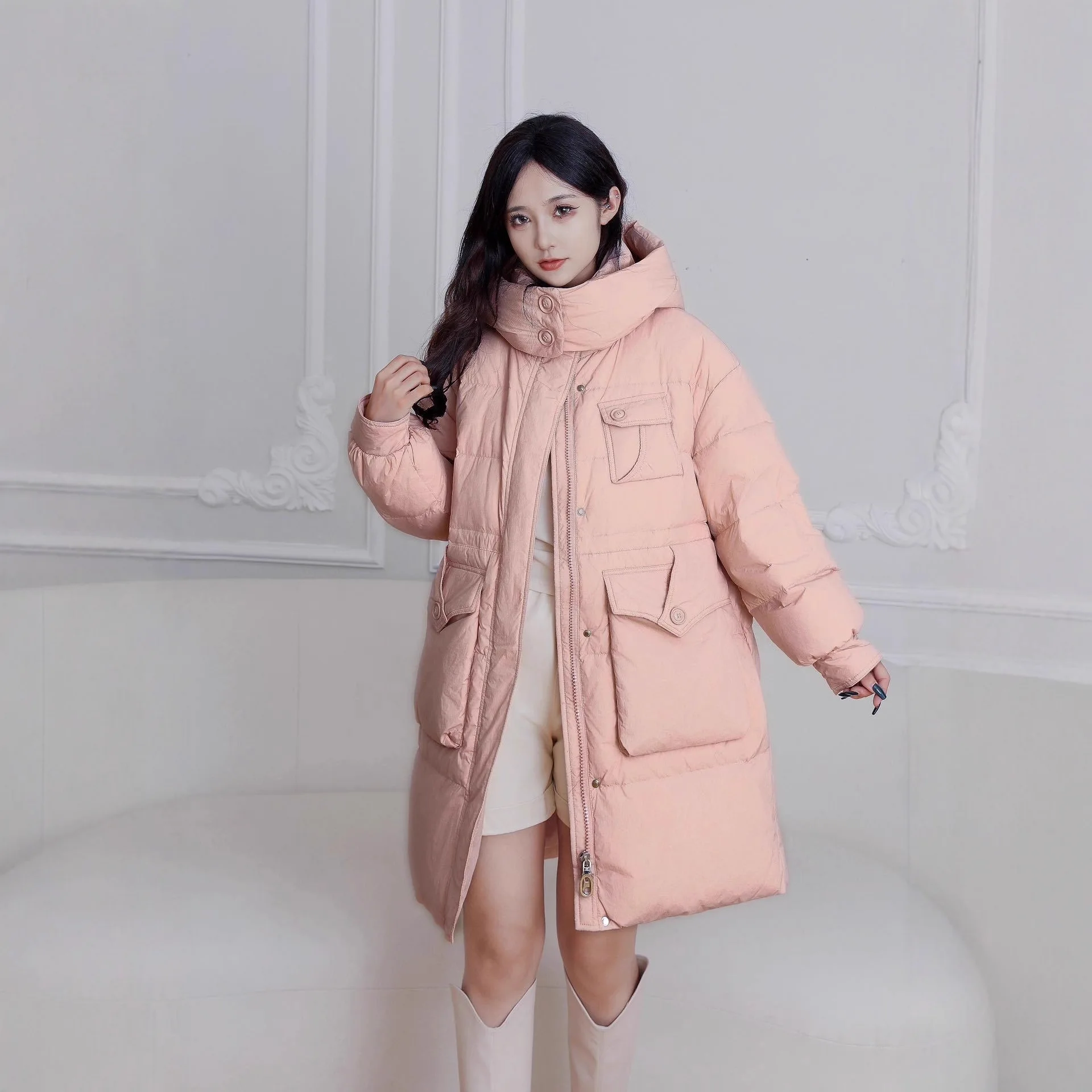 سترة نسائية شتوية لعام 2025 بغطاء للرأس سترة باركاس بغطاء للرأس من Goose Down