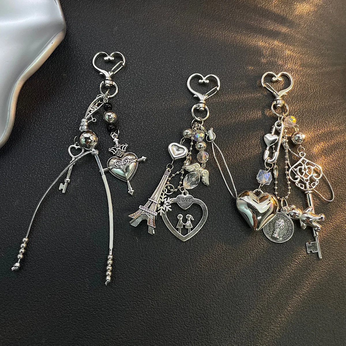 

Ins Cold Wind Peach Heart Keychain Women's Exquisite High End Love Key Pendant Sweet Cool Spicy Girl Bag Pendant