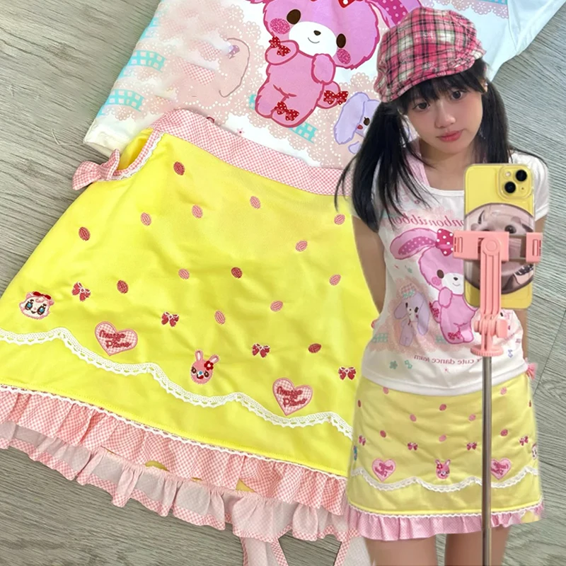 ญี่ปุ่นกระโปรงมินิน่ารักสาวหวานแขนสั้นกระโปรงสีเหลือง Harajuku ผู้หญิง Lolita Kawaii การ์ตูน Y2k ฤดูร้อน 2024 กระโปรง