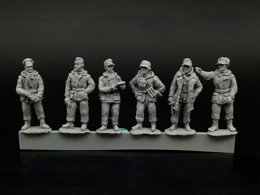 

1/72 Scale Die-cast Resin Figure Winter Officer Group Model Assembly Kit Unpainted Free Shipping