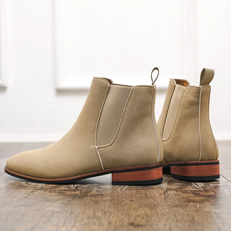 Luxury Brand Motorcycle Boots Low Heel Classic Chelsea Men Boots Pointed Fashion Ankle Boot Business Formal Dress High Top Shoes