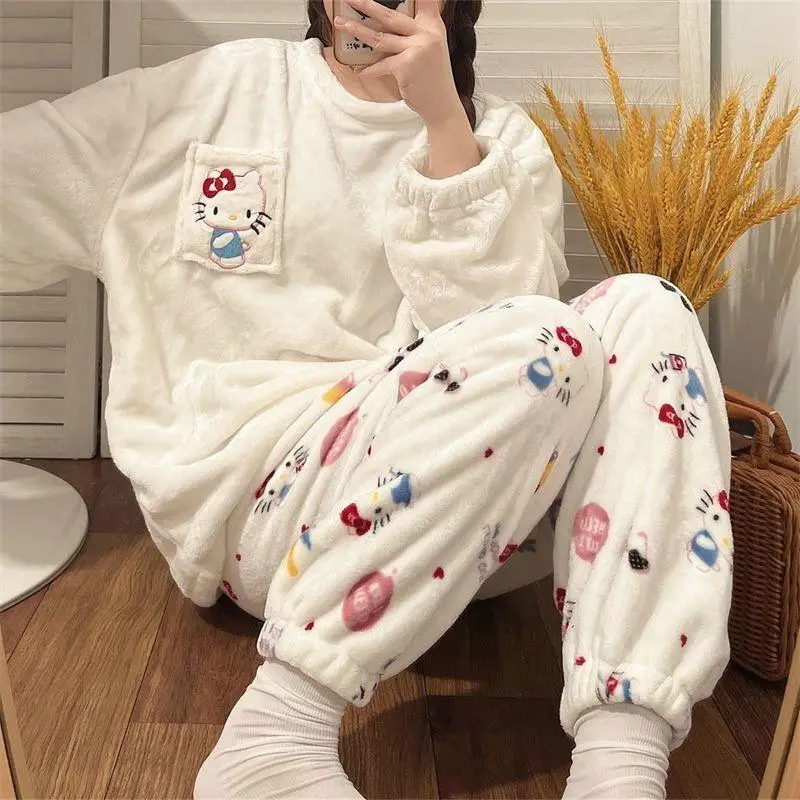 Sanrios Pajamas Women Hello Kittys Flannel Winter Pochacco Thicken Velvet Sweet Warmth Sleepwear Cute Coral Velvet Home Clothes