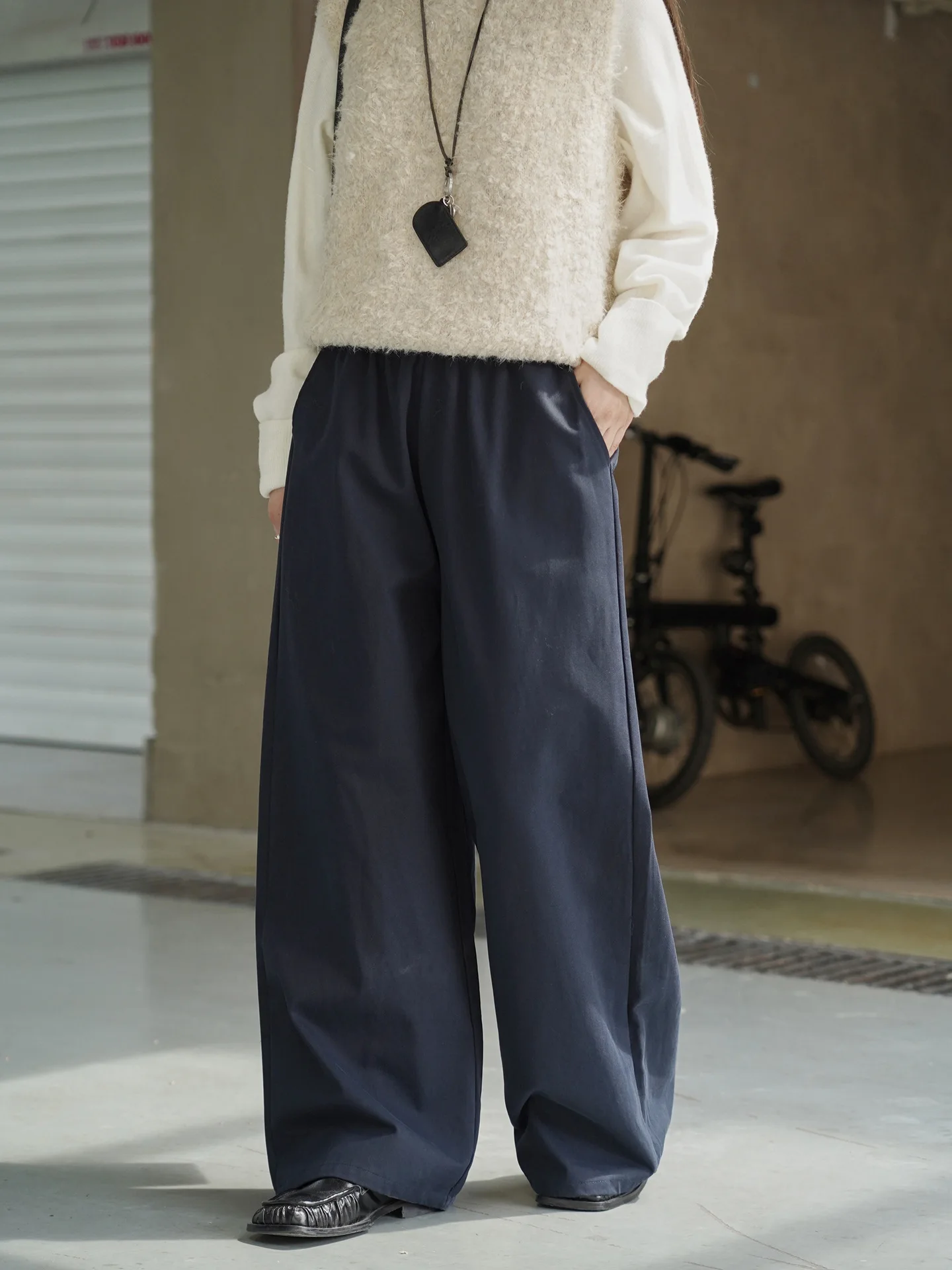 

New elastic wide leg long casual pants for early autumn, loose and not bulky, hanging and showing slimming effect