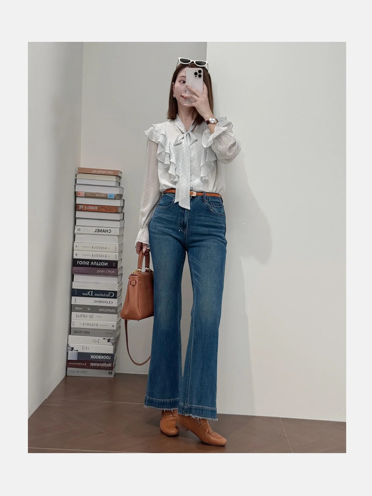 

Gentle Ele Classic Polka Dot Lace Trim irt for Women White Enhancing Autumn Season Straight Cut Long Sve Thin Fabric