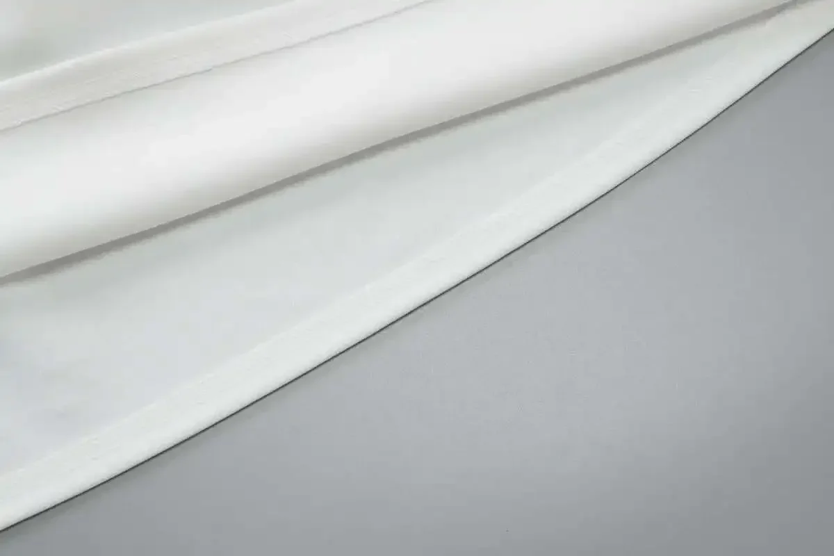 Sommerliches, neues, ärmelloses Damenkleid in Uni-Farbe, tailliert, lässiges Midikleid – Detail 29