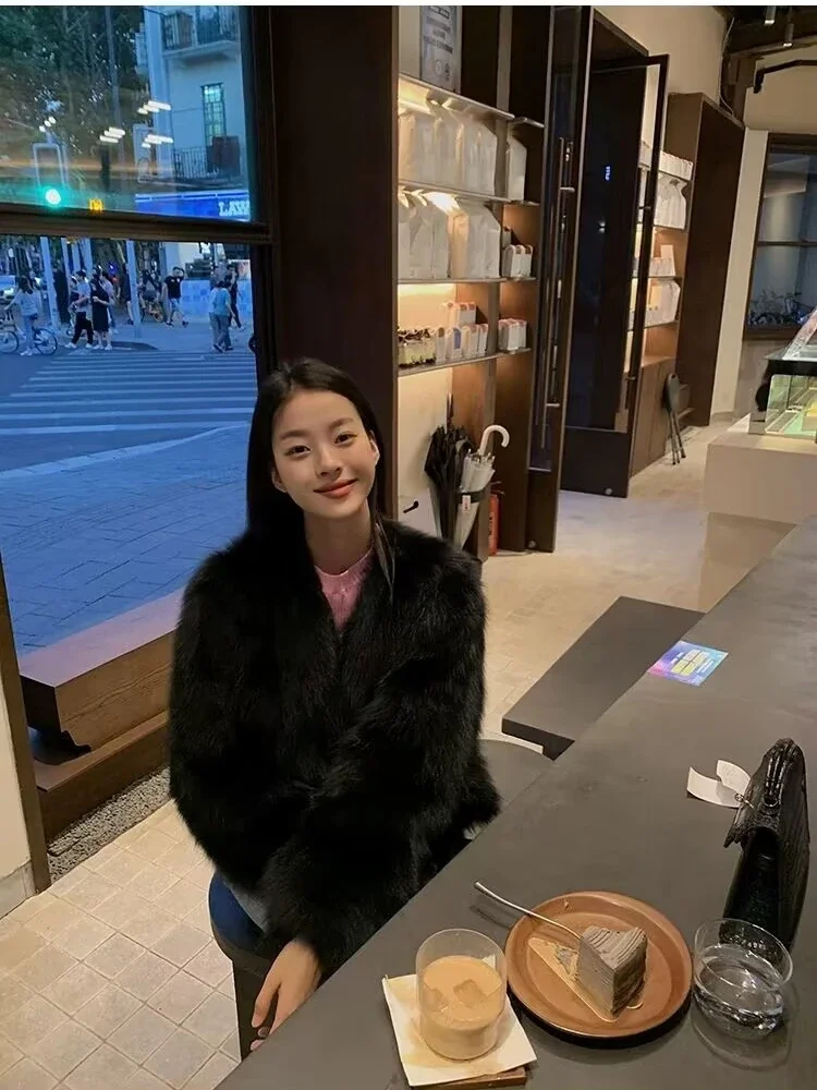 2024 겨울 신상 여성용 퍼 코트, 슬레 일체형 스킨 & 퍼 숏 한국 버전 라운드넥 긴팔 3버튼