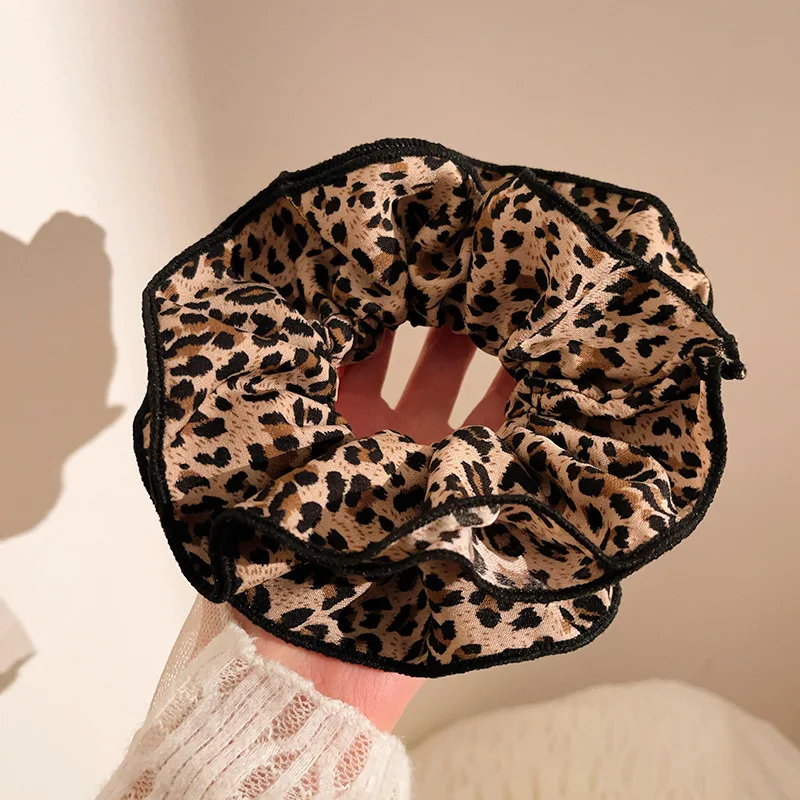 

Leopard Hair Bands Korean Satin Scrunch Elastic Rubber Hair Tie Band Rope Ring For Girls Woman Headband Hair Ties Accessories