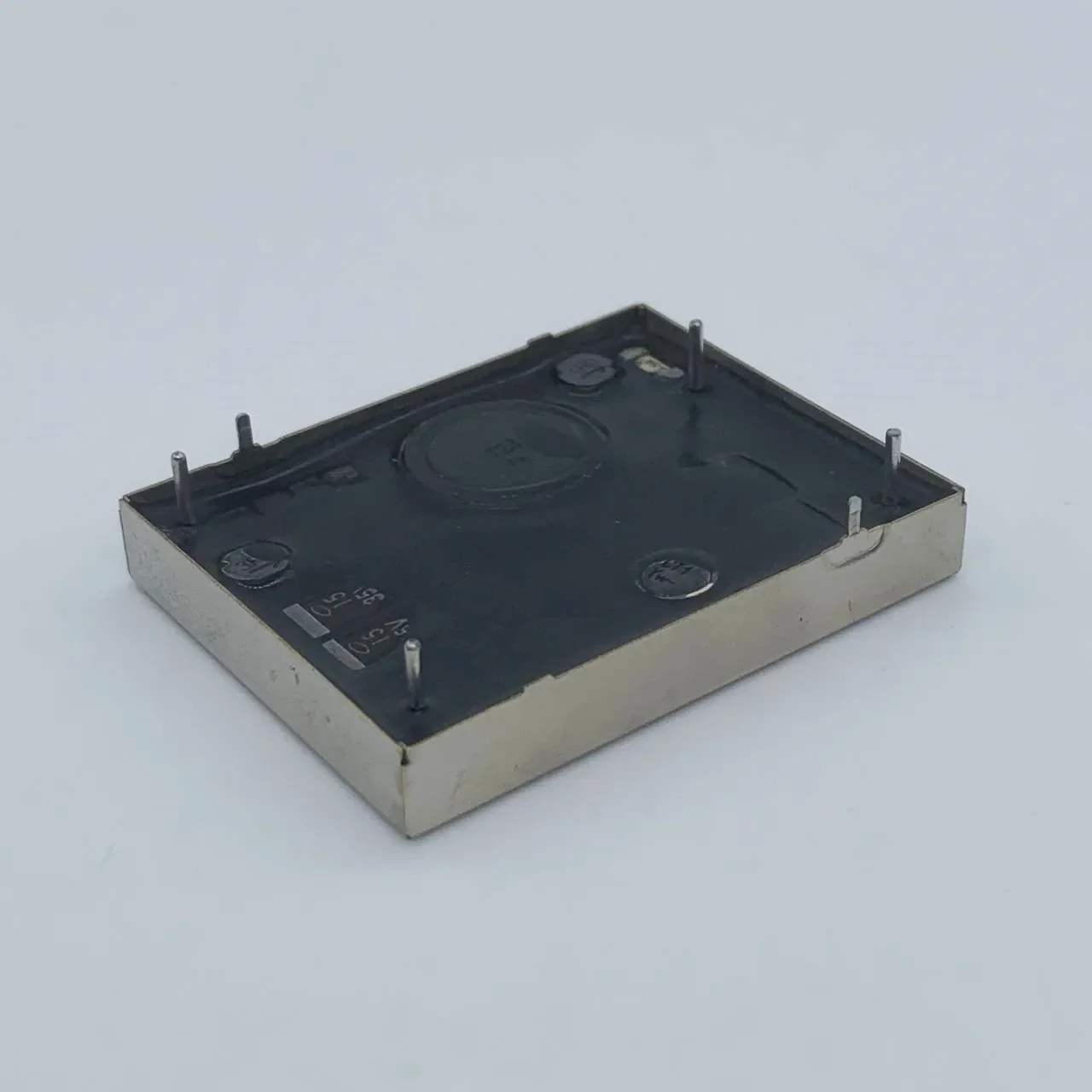 1 قطعة ZUS 102415   Gloednieuwe Originele 100%