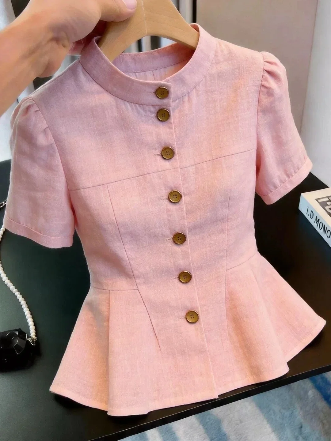 

Elegant Korean Style Short Sleeve Shirt Waist Cinched Single Button Design Summer 2026 Fashion Sensation Silk Top for Women