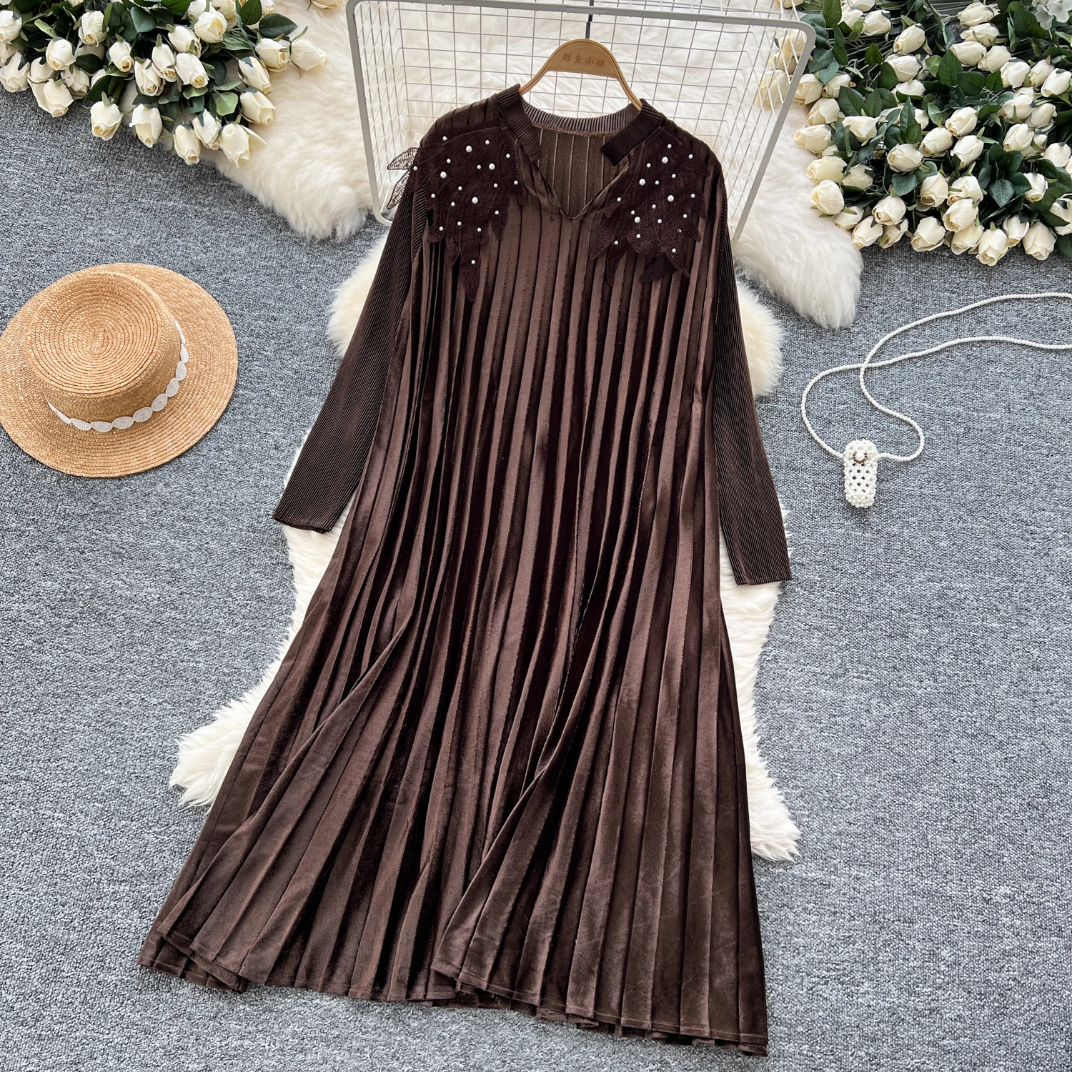 Women V-neck Vintage Long Sleeves Elegant Embroidered Bead Loose Lace Spliced Pleated Dresses French High Street Autumn Clothing