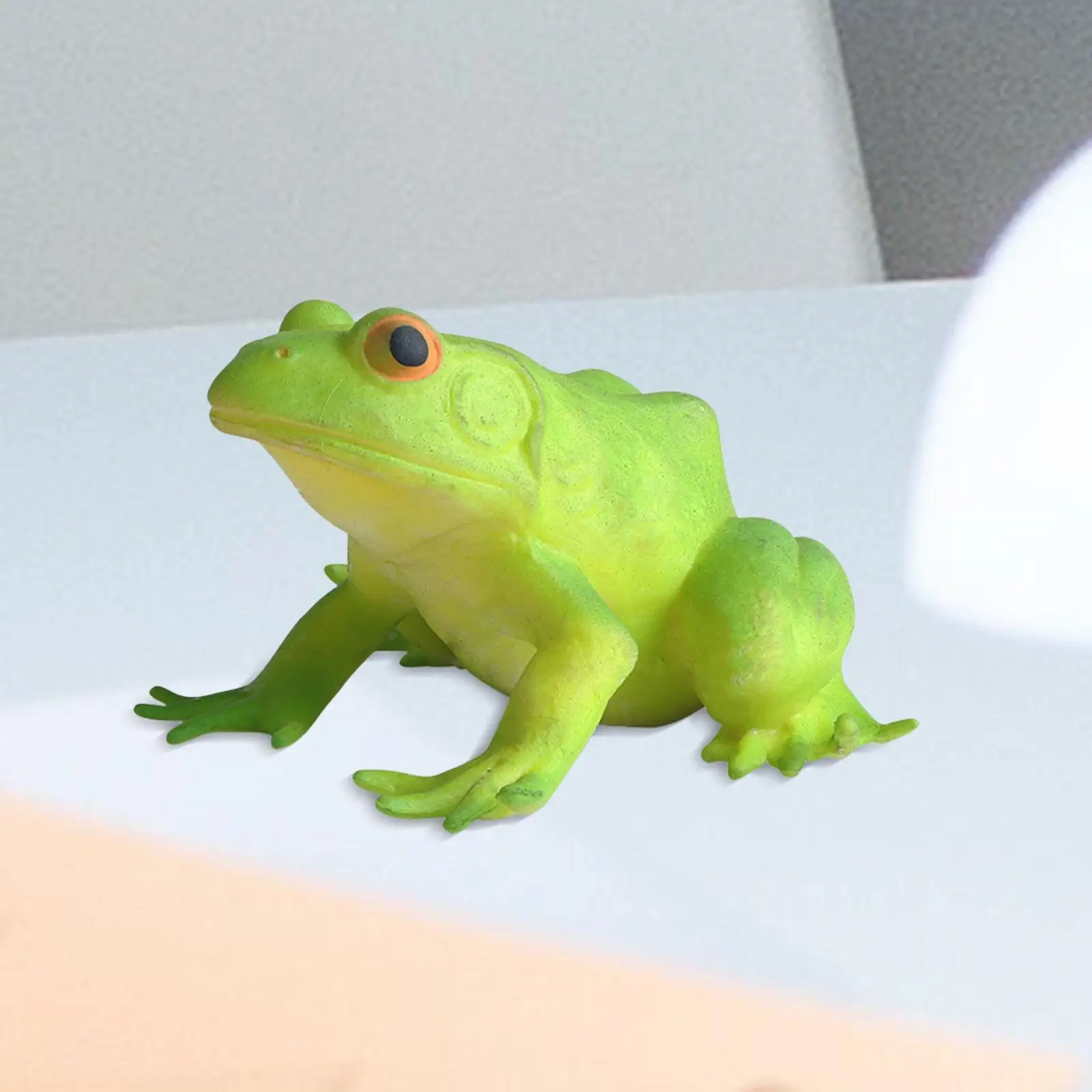 

Simulation Frog Figurine for Birthday Gift Stocking Stuffers Desktop Decor