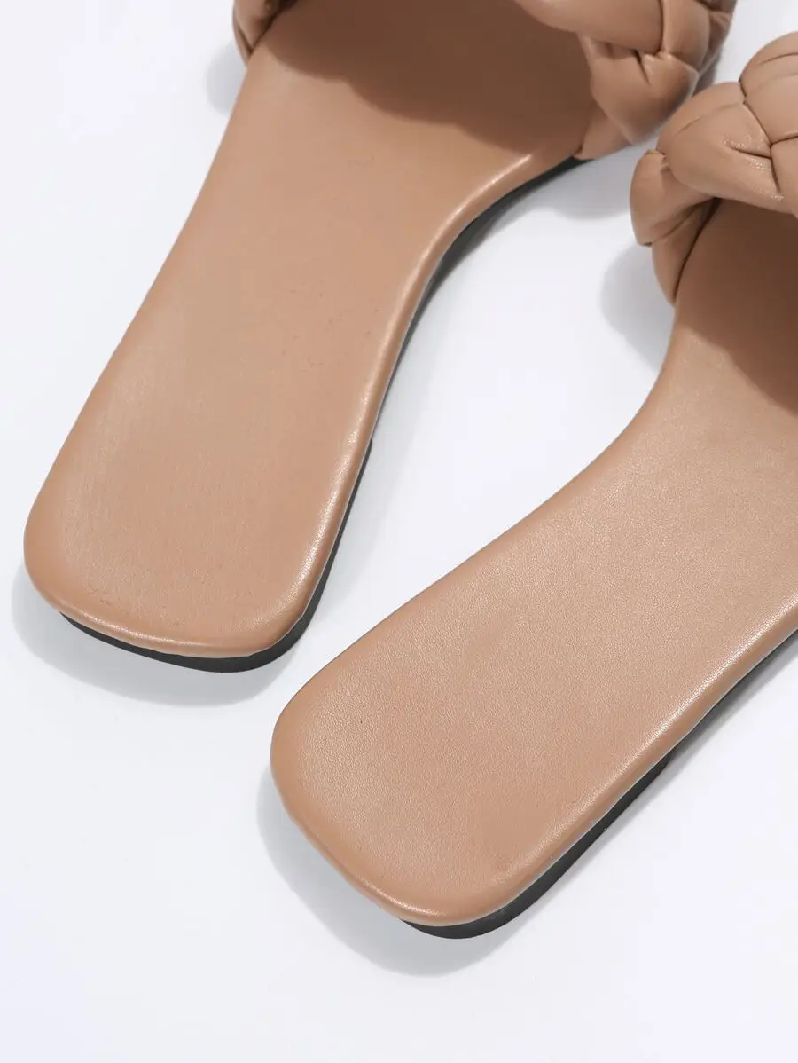 Women Flat Slippers Summer Beach Sandals With Braided Strap